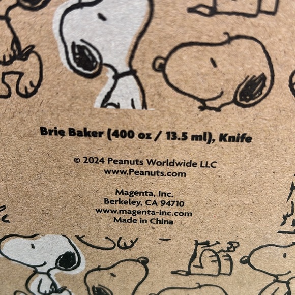 New boxed Peanuts Rae Dunn Snoopy Brie Baker Set Happiness is Cheese. - Picture 7 of 8